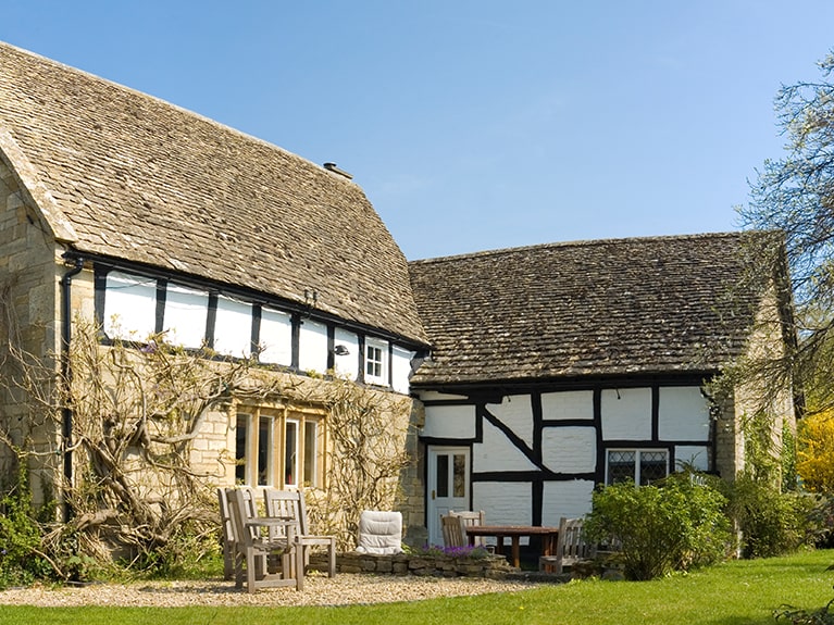 Cast Iron Gutters on a Cottage
